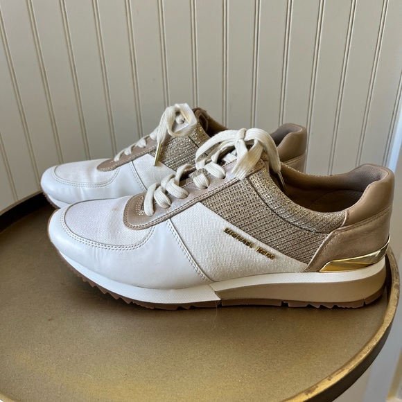 MICHAEL MICHAEL KORS ALLIE WRAP TRAINER SNEAKERS | GOLD & WHITE | 8.5 | EUC - Picture 4 of 10